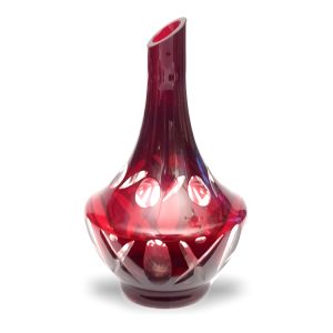 Böhmen Rote Kristallvase, Diagonalschliff, Rote Vintage Handgefertigte Vase